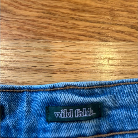 Wild Fable high rise straight jeans with rips size 6 - Picture 3 of 6